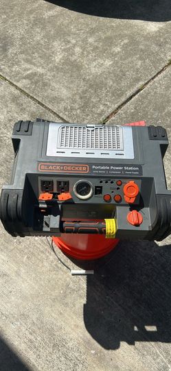 Black and decker jump starter inverter light good working excellent condition