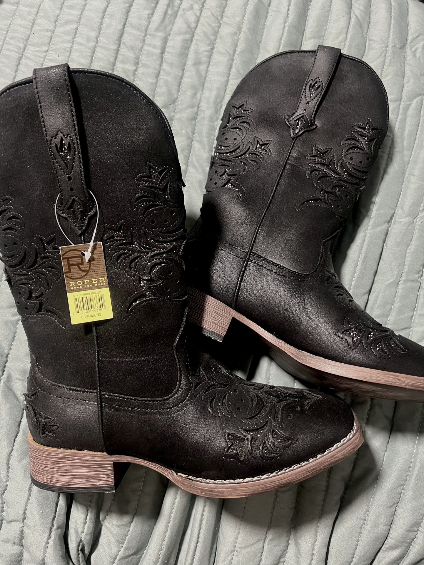 Roper Women's Kennedy Black with Glitter Inlay Wide Square Toe Cowboy Boots