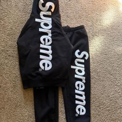 New supreme sweat suit able to negotiate price