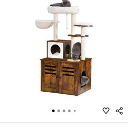 Cat tree with enclosed litter box