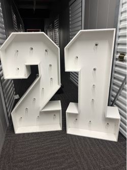 Marquee numbers