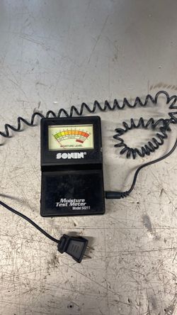Floor, moisture reader