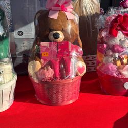 Valentine Day Basket