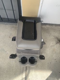 Silverado 99-06 Middle Seat 