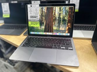 13" MacBook Air Retina 3.2 M1 8GB Ram 128GB SSD 2020