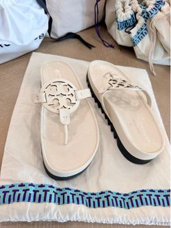 Tory sandals