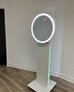 DSLR MIRROR PHOTOBOOTH