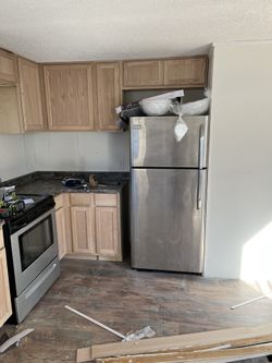 Cabinets/Countertops