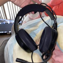 CORSAIR - HS35 Gaming headset