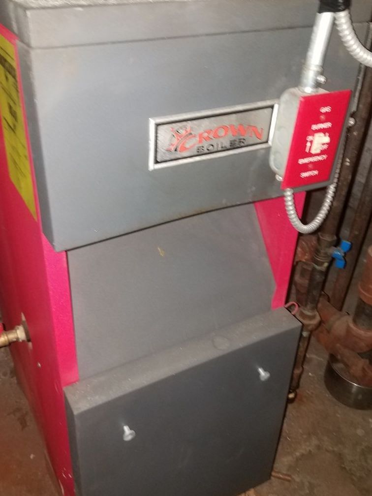 100,000 BTU Steam Crown Boiler