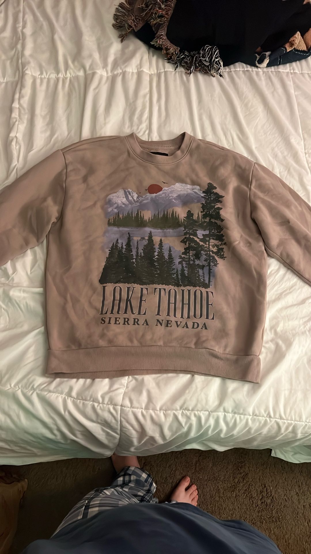 L Hollister Lake Tahoe Sweater