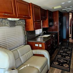 2007 Fleetwood discovery 39v Class A motorhome