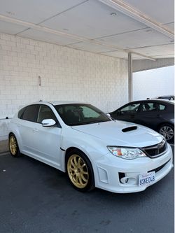 2013 Subaru STI Hatchback. (CLEAN TITLE)