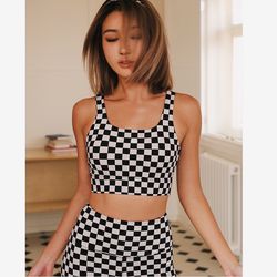 Internet celebrity personality fashion contrasting color black and white checkered yoga vest women's fitness sports bra with chest pad