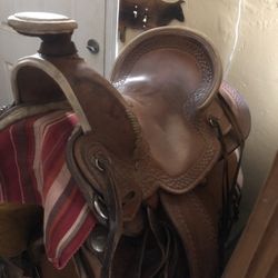 Ranch Saddle 
