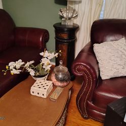 Estate Sale – Genuine Leather Sofa & Loveseat Set