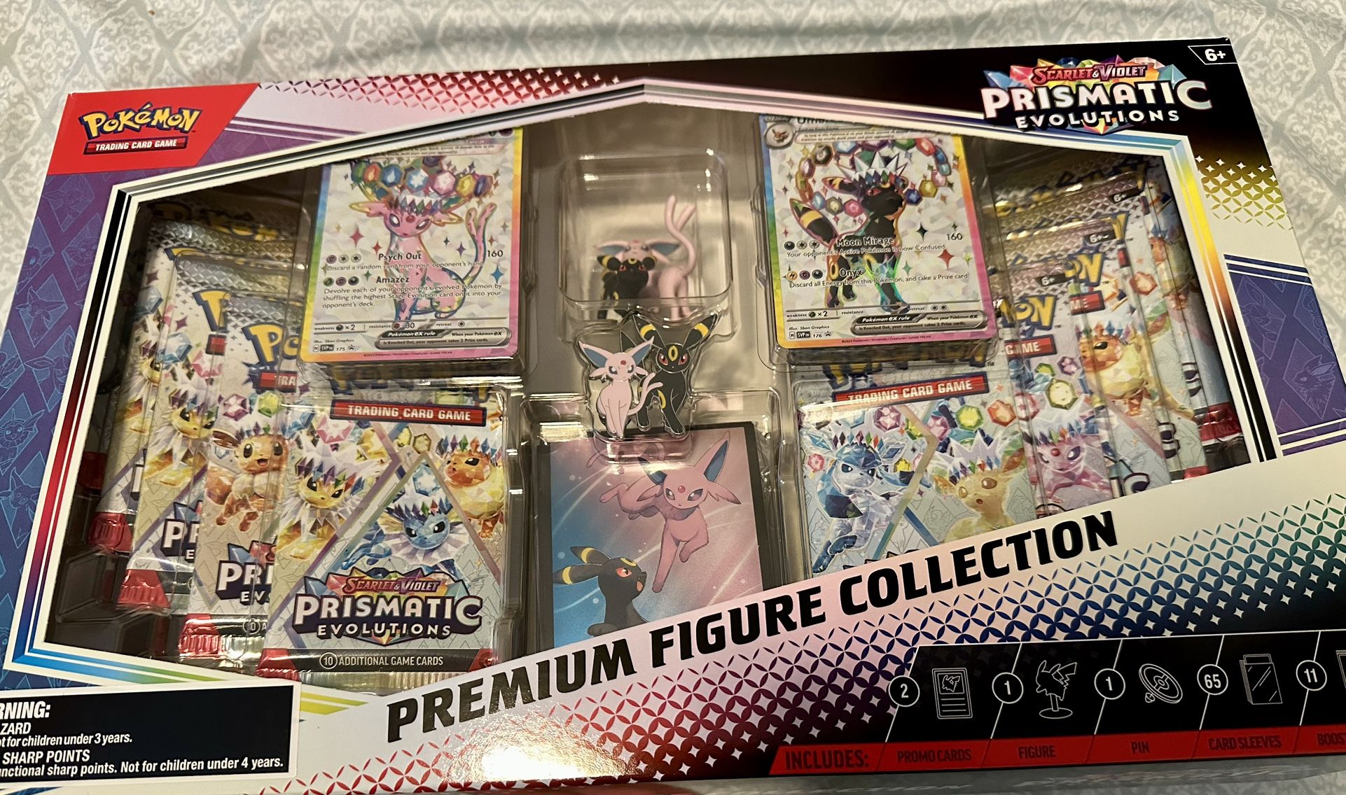 Pokemon Prismatic Evolutions. Premium Figure Collection