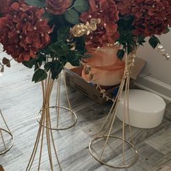 Gold Wedding Flower Stands