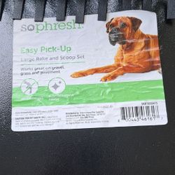 Easy To Pick Up Large Rake And Scoop Set Brand New