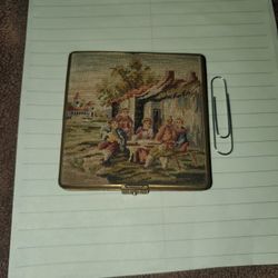 Vintage Needlepoint Compact