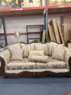 Sofas Set Victorian  Disponibles // in Stock