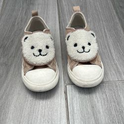 Size 9 Teddy Converse