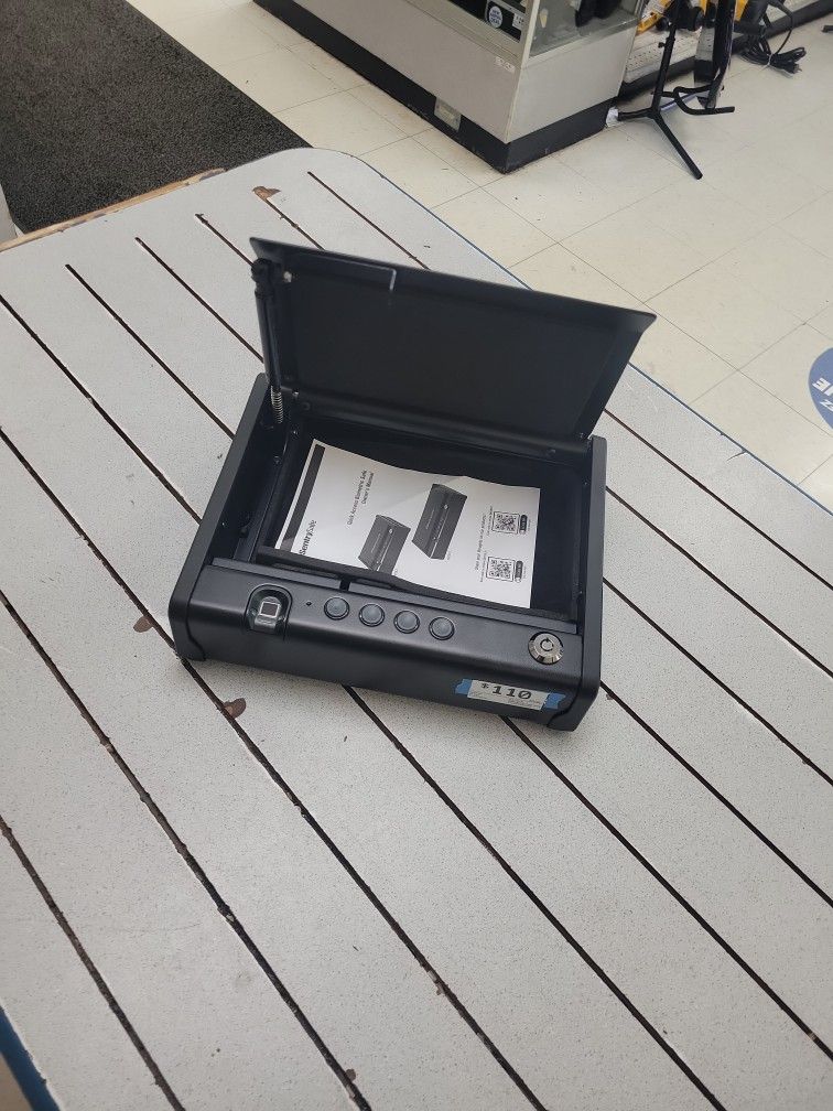 Sentry Safe With Key