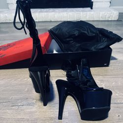  Black Patent Platform Heels – Size 8 (New)