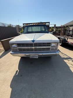 1987 Chevrolet deluxe