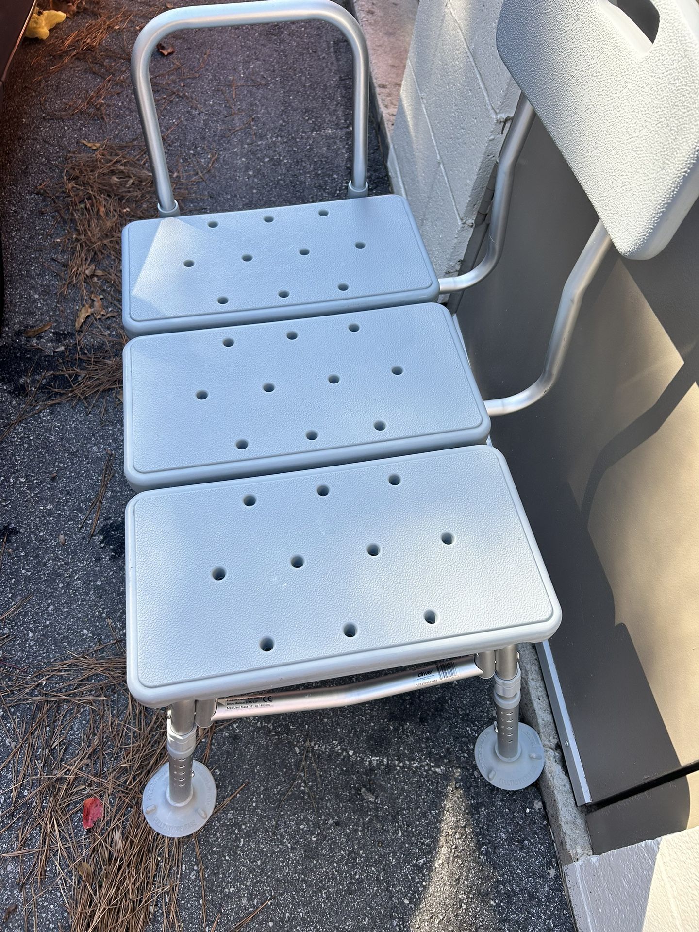 Drive Bariatric Transfer Bench - Tub Bench With Reversible Backrest + Suction Feet