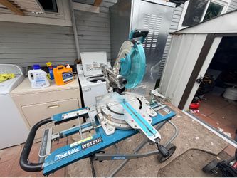 Makita table saw with stand