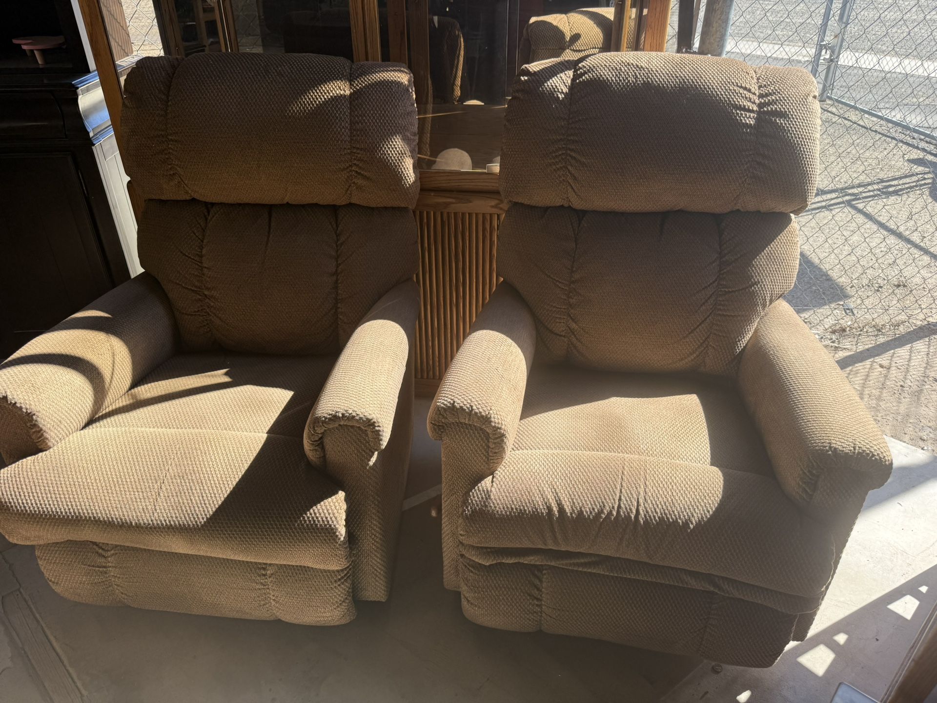 Two La-Z-Boy Recliners