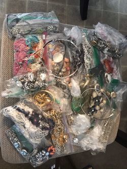 Bundle of jewelry
