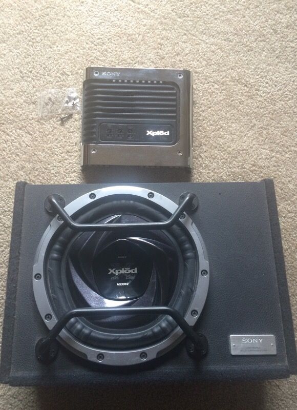 Sony Xplōd Amplifier and 12" Subwoofer
