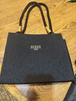 Black Purse Guess. New. $35 Pick Up Only!