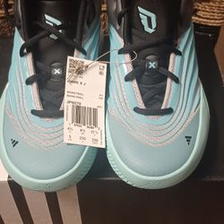 Adidas Kids Basketball Size 5 Sneakers