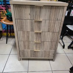 5-drawer Dresser Modern Flutted Style