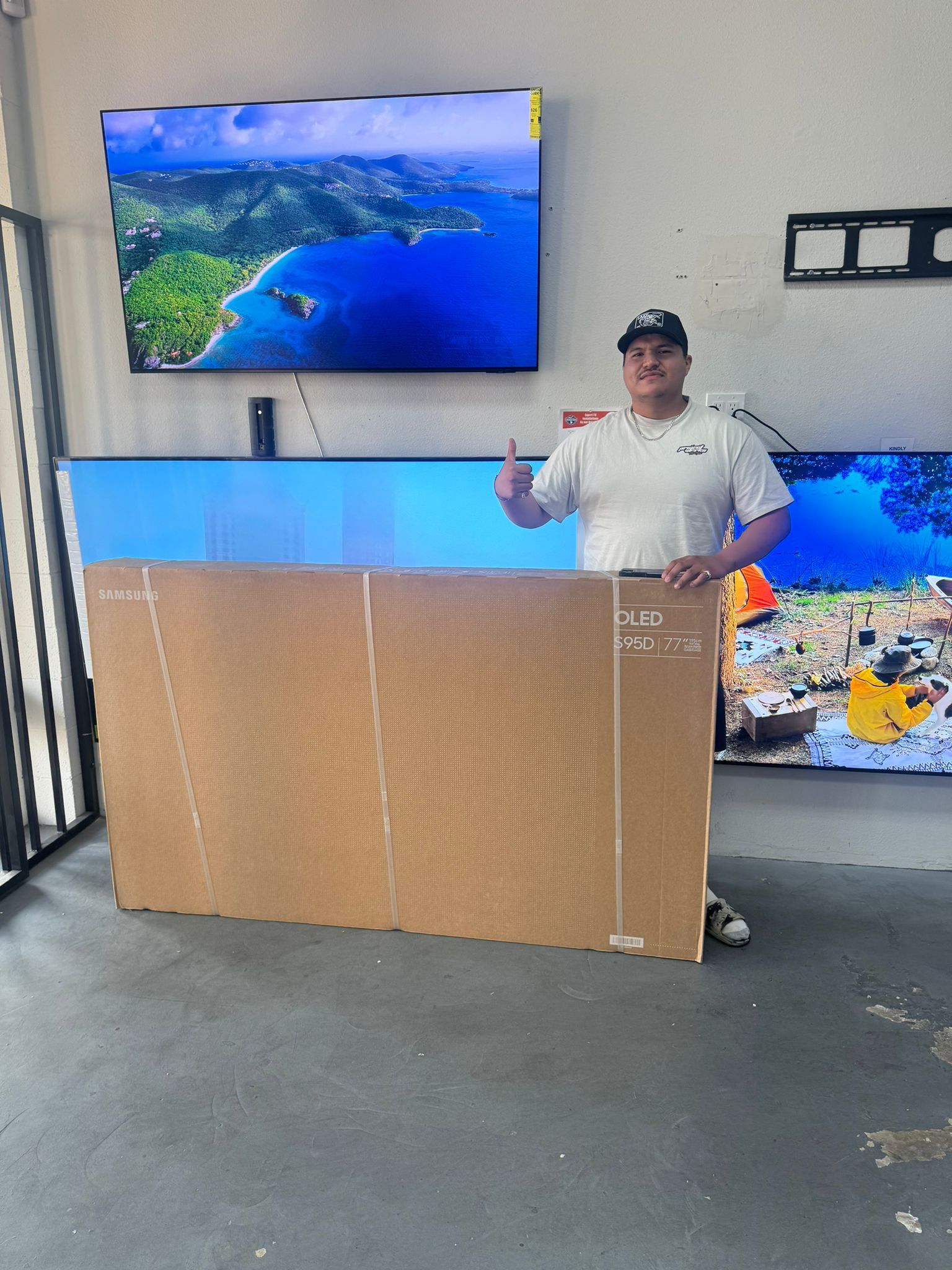 77” SAMSUNG QD-OLED S95D 4K HDR SMART TV