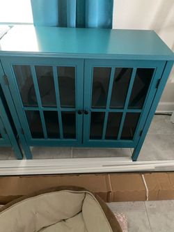 Glass display cabinet