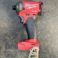 Milwaukee Surge Impact Drill
