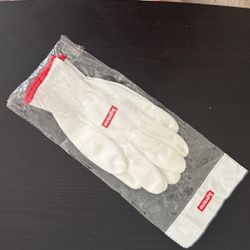 Supreme Men's White and Red Gloves