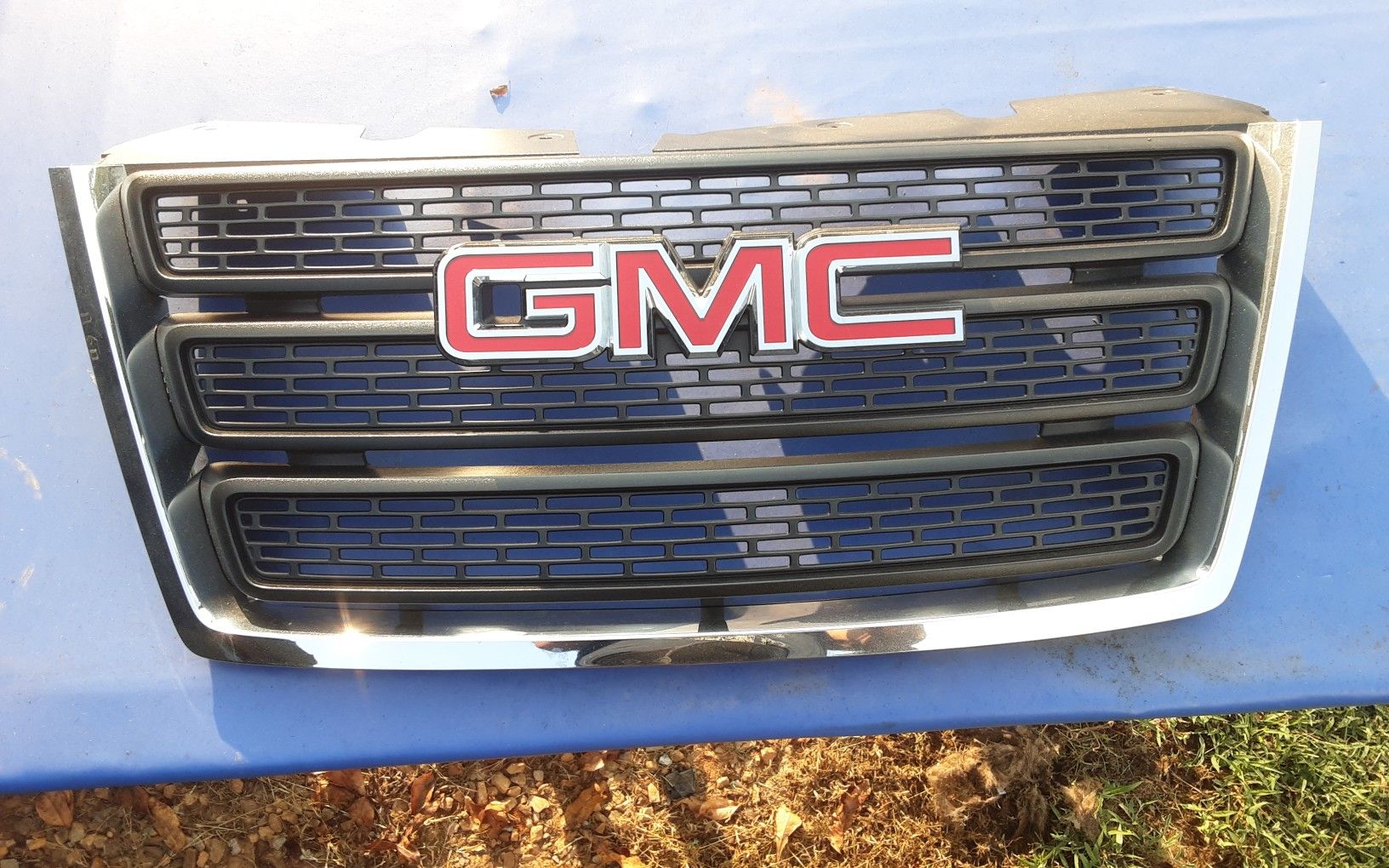 Out of GMC suv. 2012? New condition