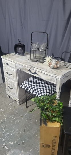 Beautiful Antique Farmhouse Desk,  Solid Wood, 3 deep draws.