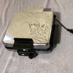 BLACK+DECKER 3-in-1 Waffle Maker