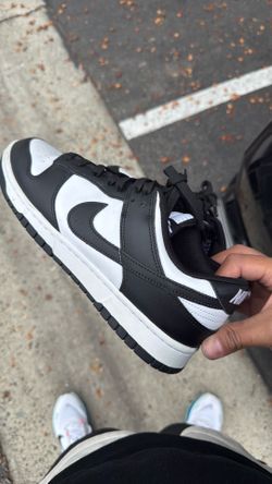 Nike dunks panda men size 11.5