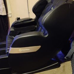 Real Relax Zero Gravity massage chair