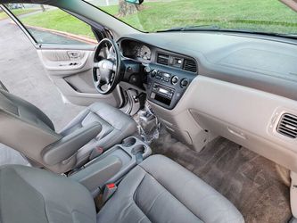 2004 Honda Odyssey EX-L Thumbnail