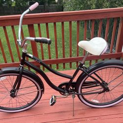 Black Huffy Beach Cruiser 26 Inch Women’s Bike $150 Or Best Offer!