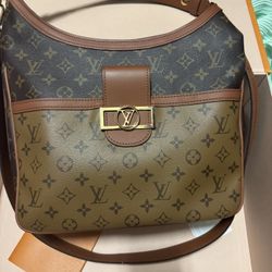 Discontinued LV BOHO Dauphine 