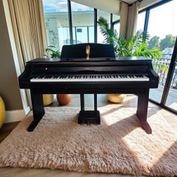 Suzuki Digital Upright Piano